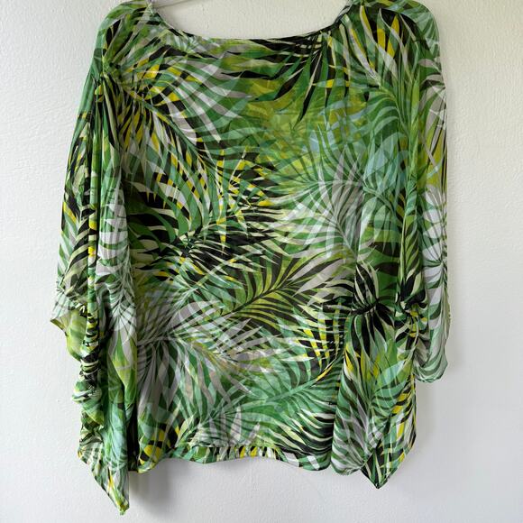 Cocomo Woman Tropical Floral Top size 1X - Picture 7 of 9